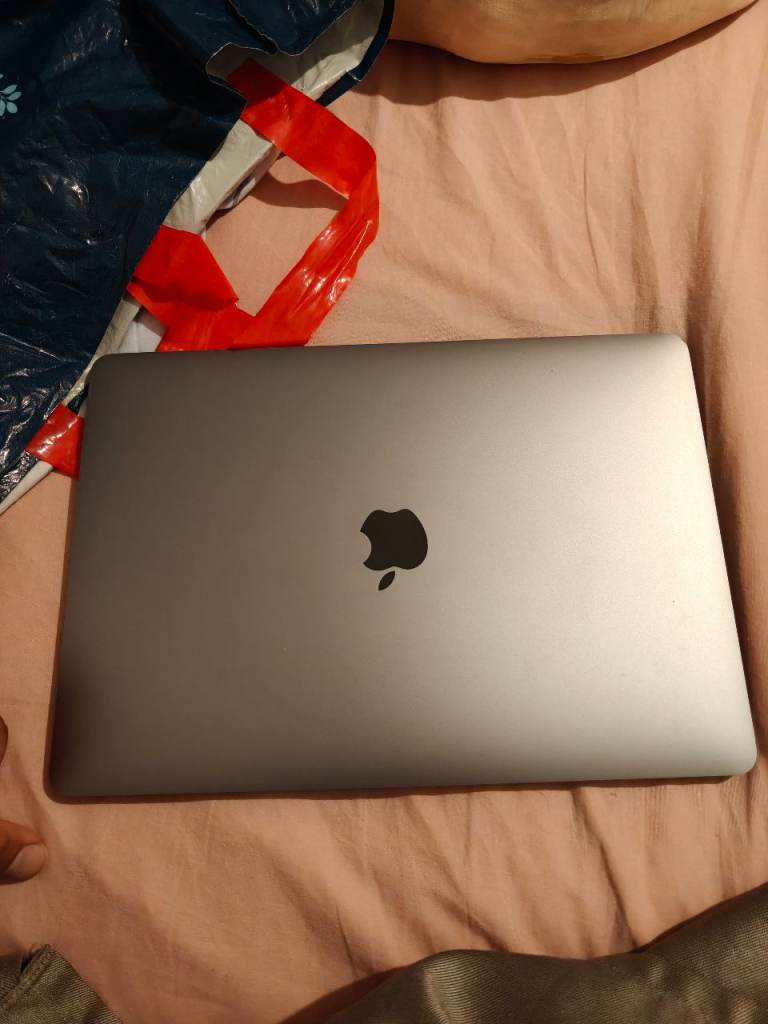 Apple MacBook Pro M1 8GB RAM – Silver, Good Condition
