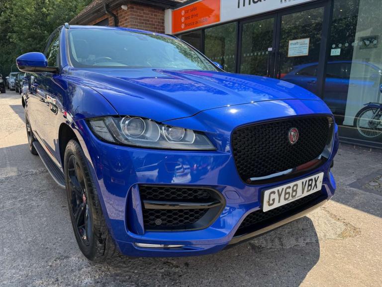 2018 Jaguar F-Pace 2.0 F-PACE R-Sport AWD Auto 4WD 5dr SUV Petrol Automatic