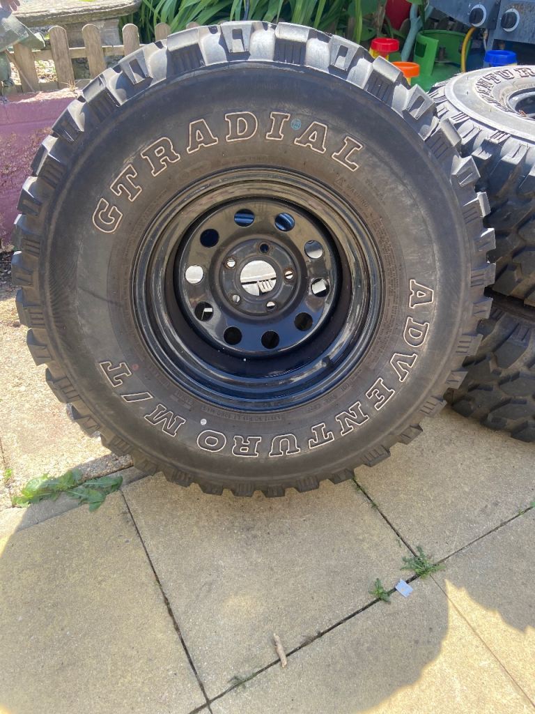 Discovery 2 steel rims with mud tyres