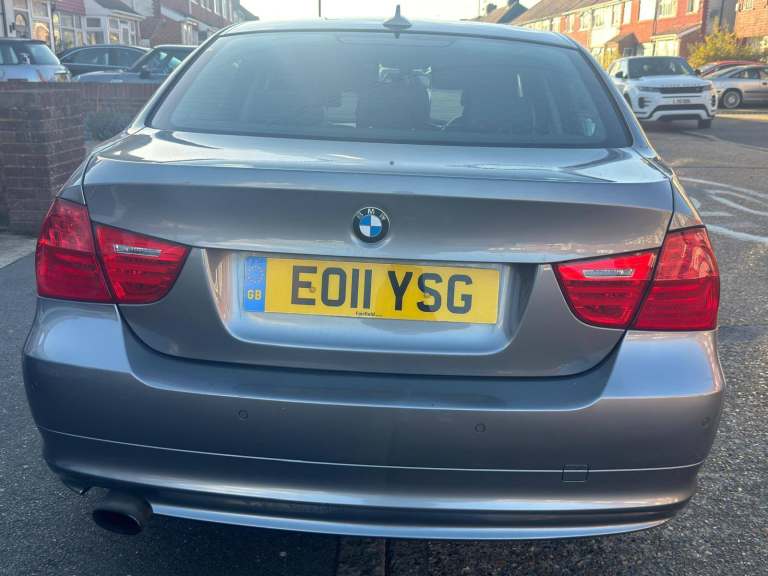 BMW, 3 SERIES, Saloon, 2011, Manual, 1995 (cc), 4 doors