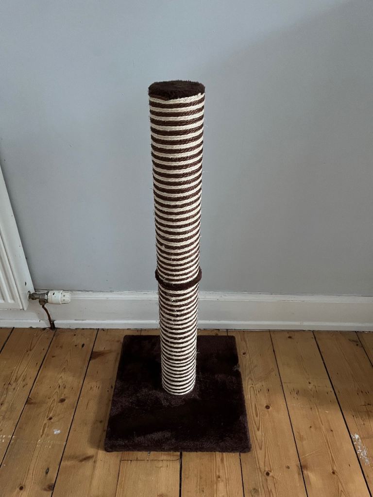 Cat Scratching Post (90cm tall)