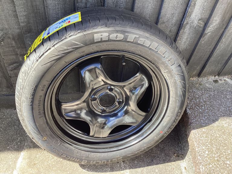Dacia wheel & tyre