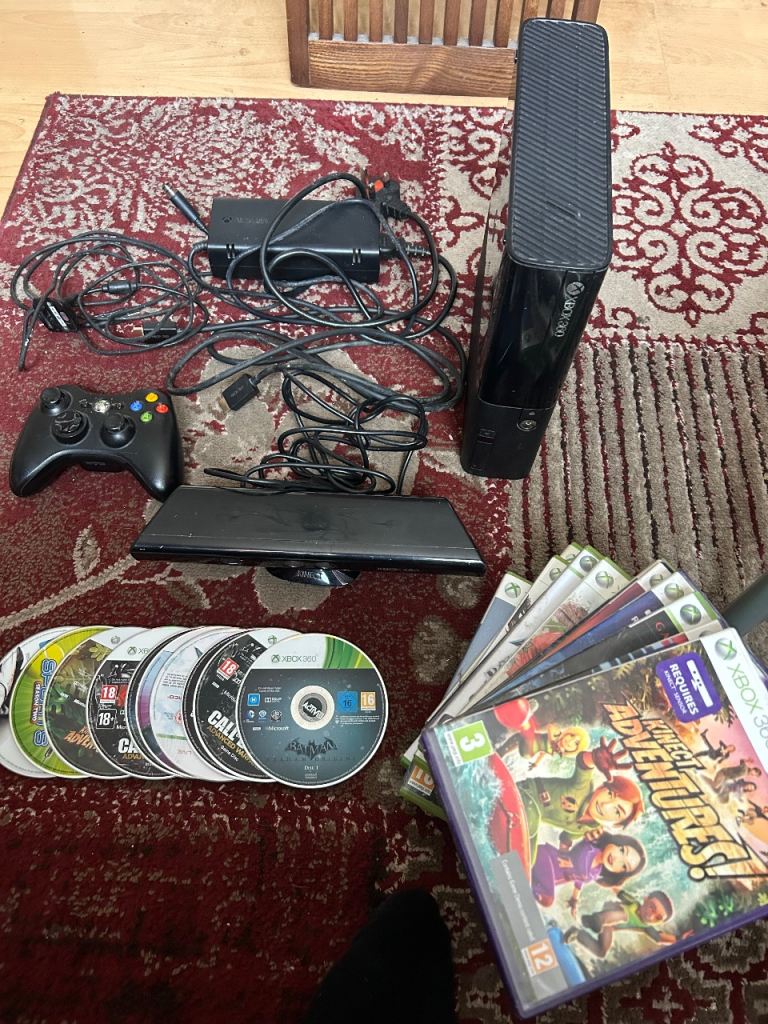 Xbox 360 Slim bundle – fully working and tested.