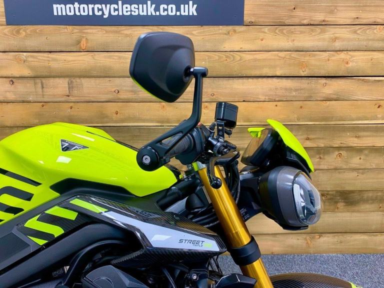 SUPERB 2023 TRIUMPH STREET TRIPLE 765 MOTO2 LTD EDITION, 184 OF 765, FSH!