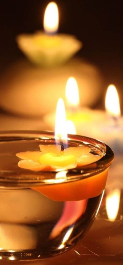 Male massuer  therapist  for woman 