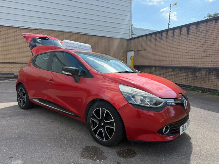 RENAULT CLIO 1.2 Dynamique MediaNav 1.2 16V 75 2014