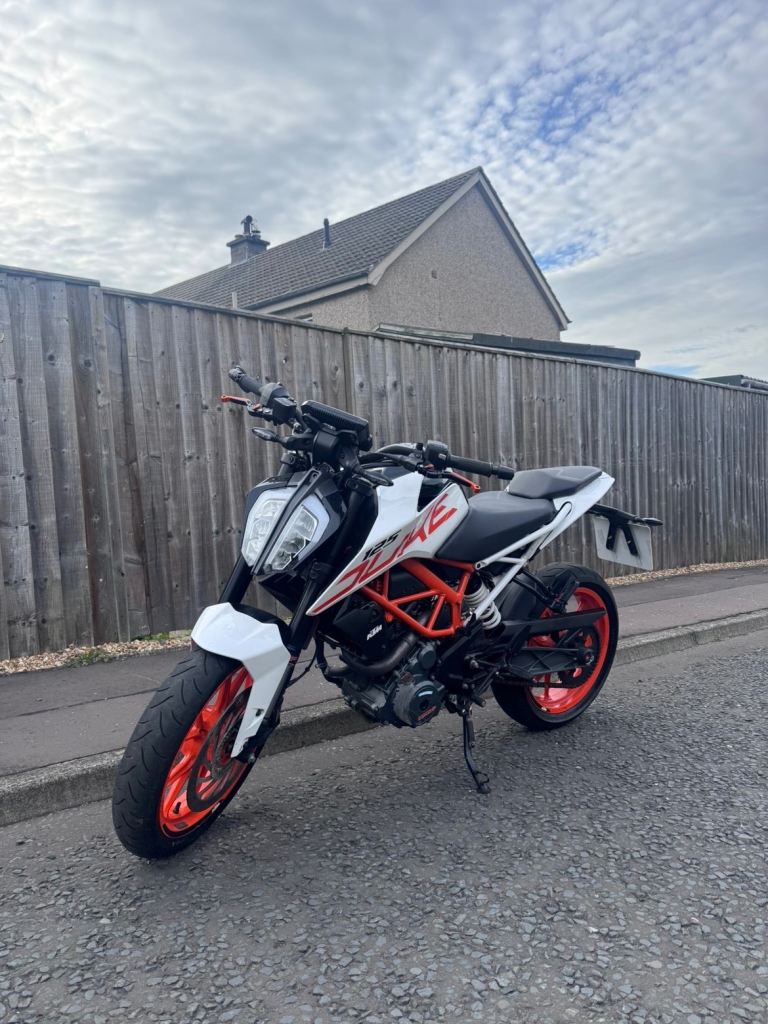 KTM, DUKE, 2018, 125 with 390 fitted 