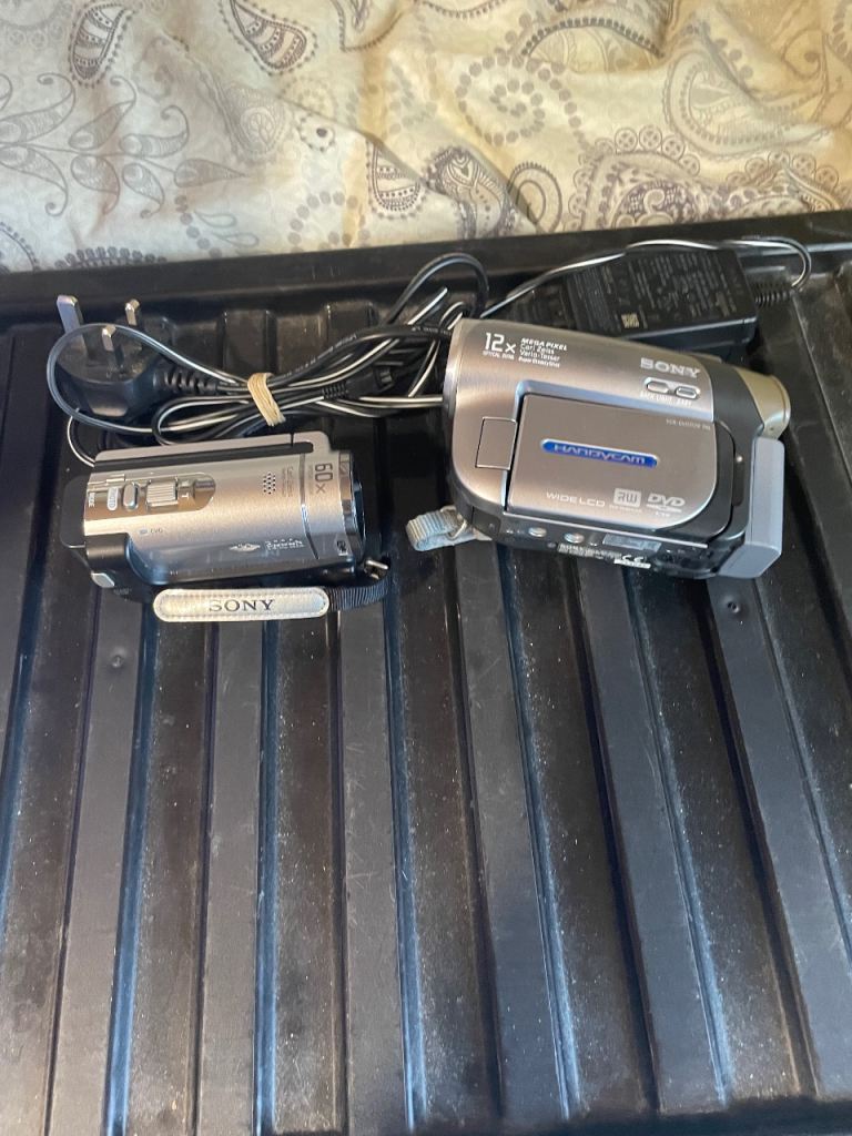 Sony handycam x 2 