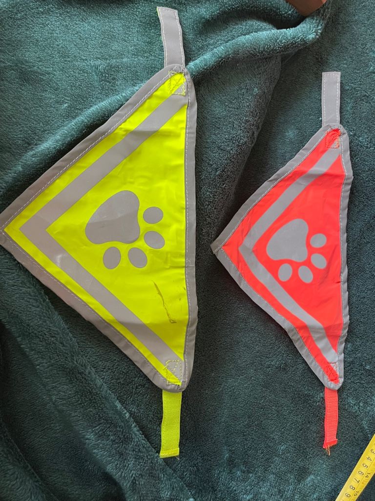 Dog visibility neck tie (with Velcro)