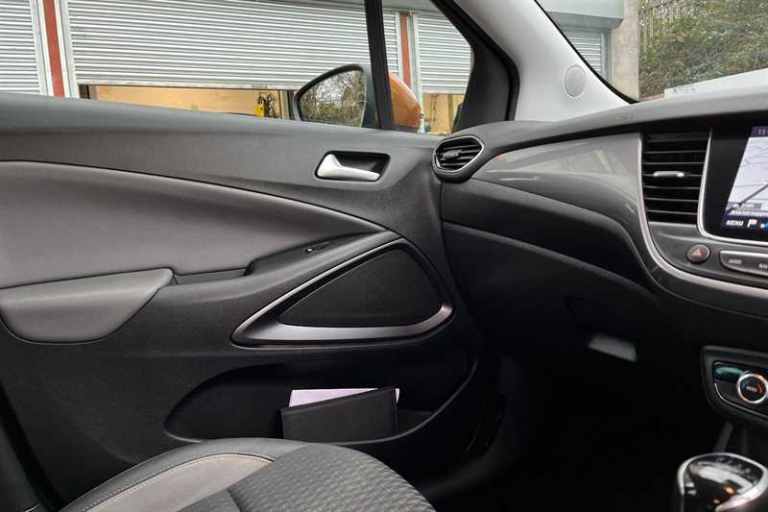 2019 Vauxhall Crossland X 1.2T ecoTec [110] Tech Line Nav 5dr [6 Spd] [S/S] HATCHBACK PETROL Manual
