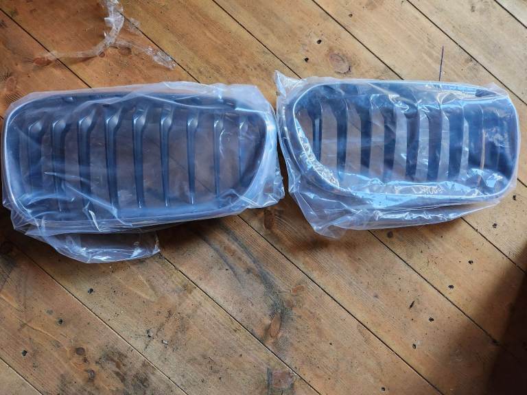 BMW M140i/F20/F21 M SPORT GENUINE KIDNEY GRILLES
