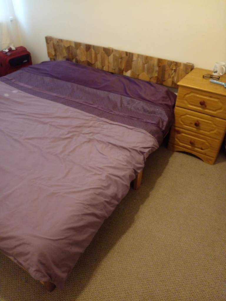 Double Bedroom Available – £800/month – RM3 Area