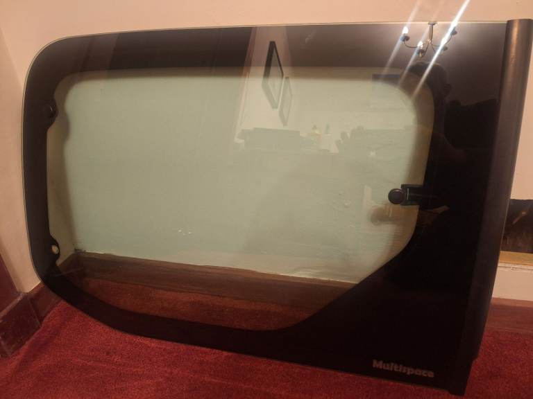 Citroën berlingo multispace Peugeot partner teepee mk2 Offside loading door glass 