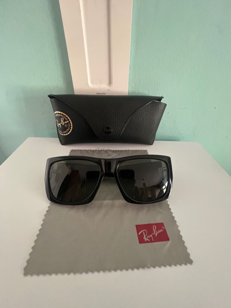 Ray-Ban Classic Wayfarer (Gen 2) Sunglasses SHINY