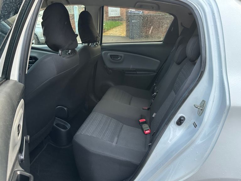 Toyota, YARIS, Hatchback, 2016, Manual, 1329 (cc), 5 doors