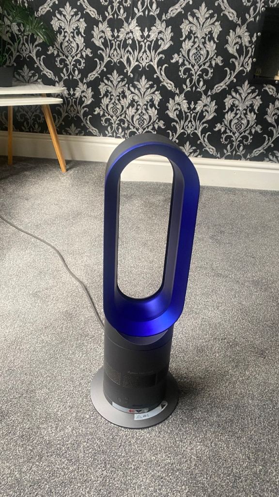Dyson fan hot & Cool AM05 with remote used good working order read description video on Facebook 