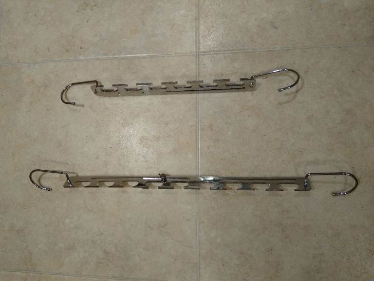 12 Space-saving clothes hangers, stainless steel, as new