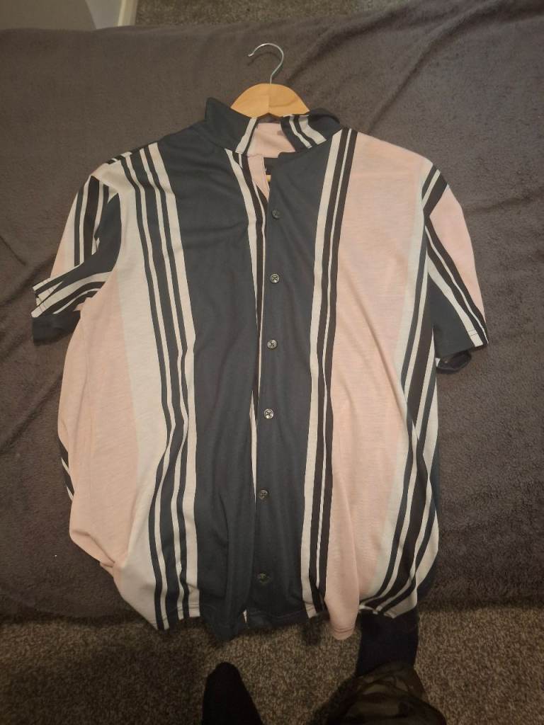 Mens Burton shirt