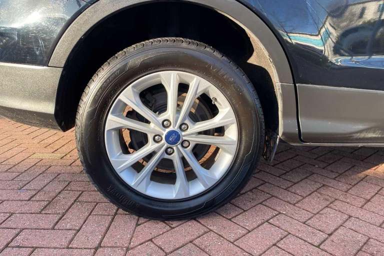 2017 Ford Kuga 2.0 TDCi Titanium (150 PS) 5-Door MPV HATCHBACK Diesel Manual