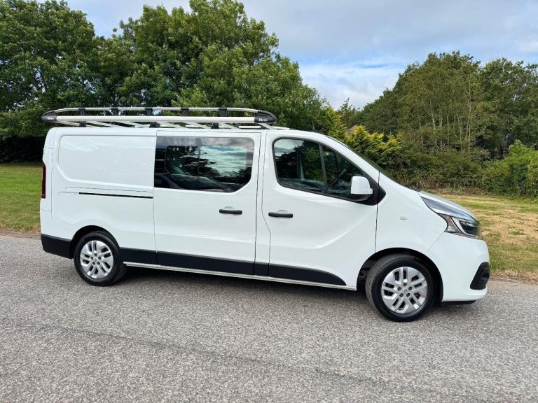 Renault Trafic Sport Crew Van 170 Auto Lwb 2021 model **Finance Available**