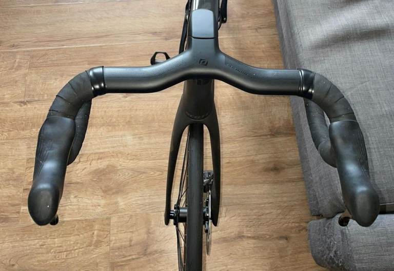 Scott FOIL RC 2022 with Shimano 105 Di2 (disc brake)