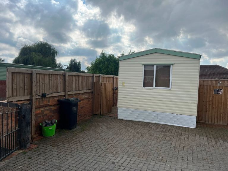 2 bed furnished caravan for rent 