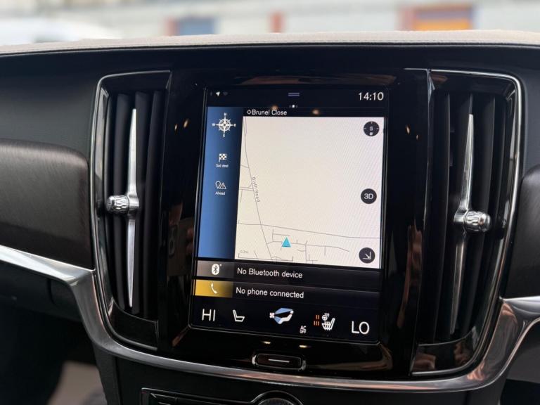 2018 Volvo V90 2.0 D4 Cross Country Pro 5dr AWD Geartronic ESTATE DIESEL Automatic