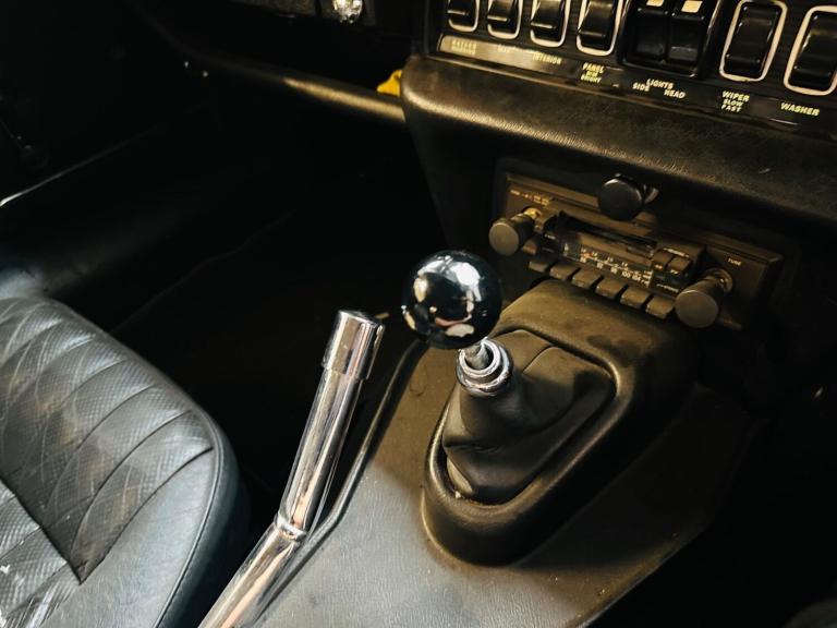  Jaguar E-Type Manual