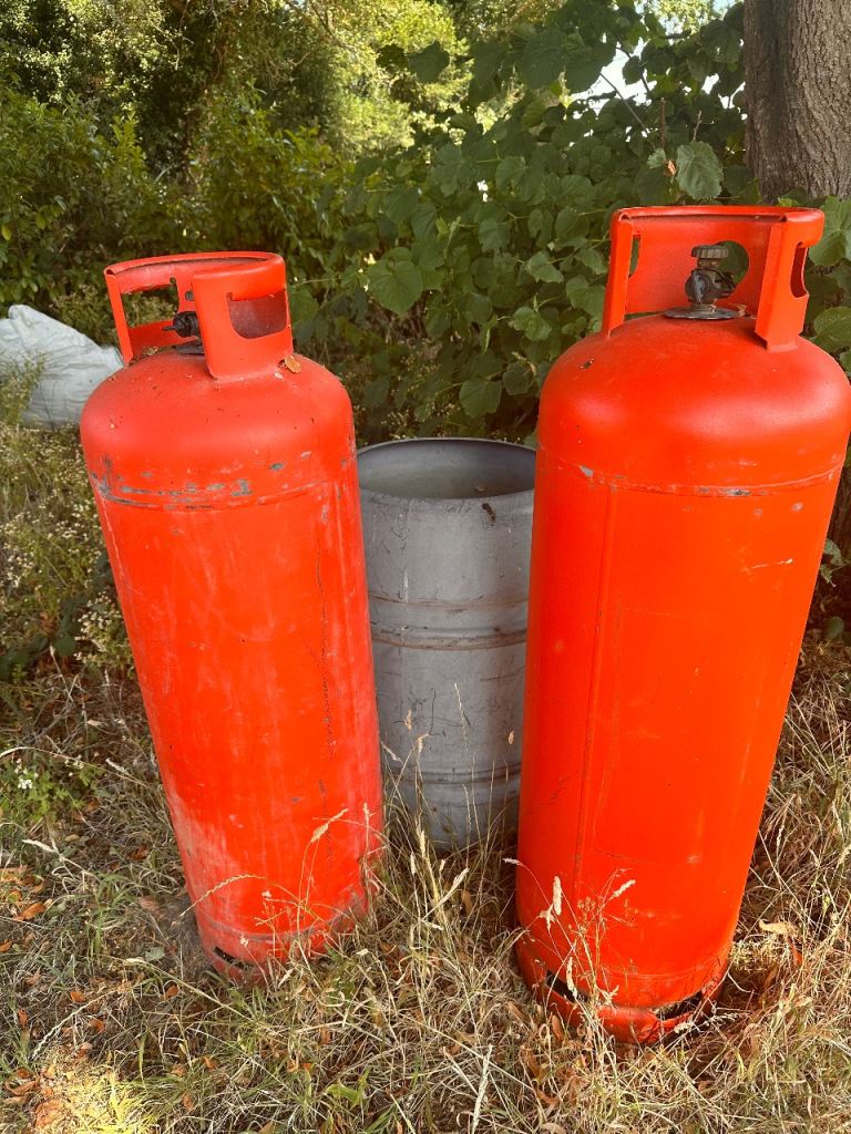 Selling 47kg gas cylinder