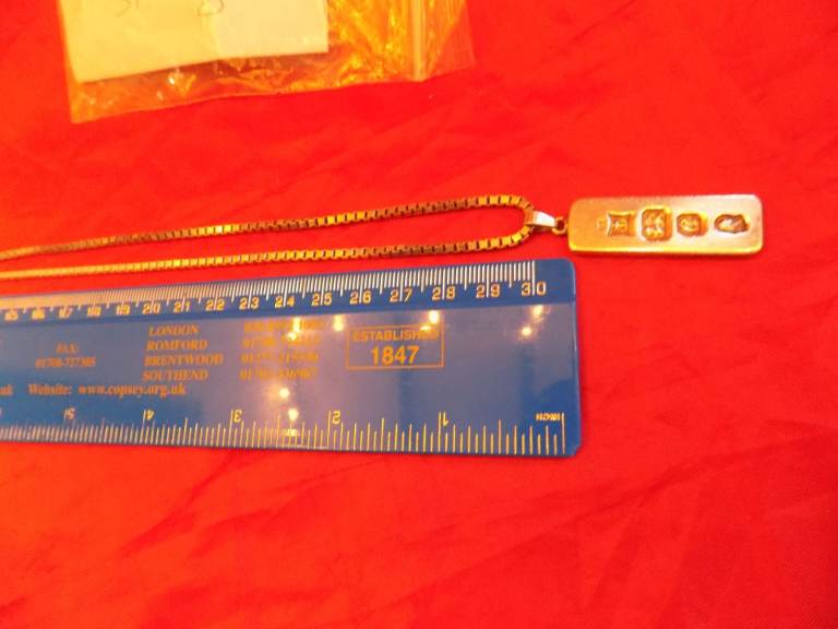 Sterling Silver Ingot Pendant Queens Jubilee Hallmarked SFW Birmingham 1977