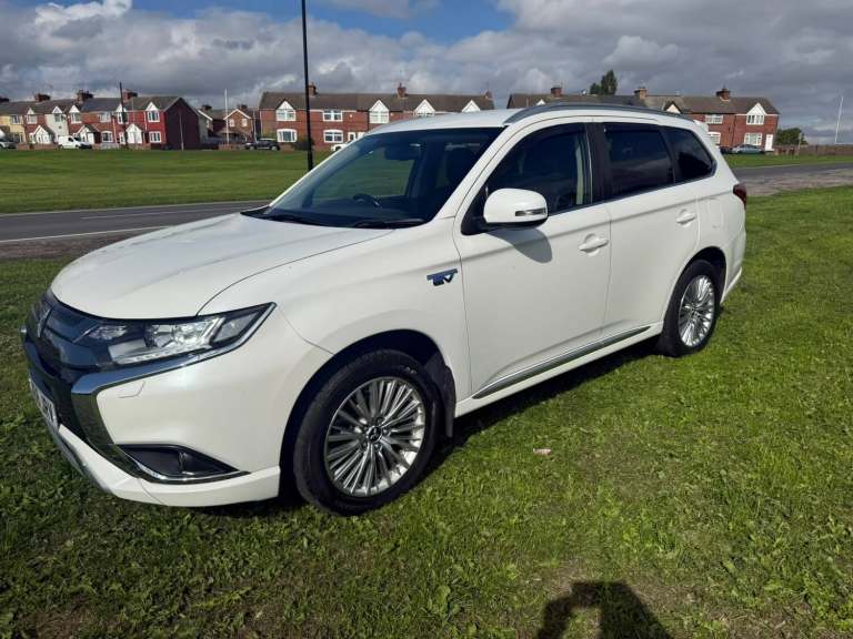 2018 Mitsubishi Outlander 2.4 PHEV Juro 5dr Auto ESTATE Petrol Parallel Phev Automatic