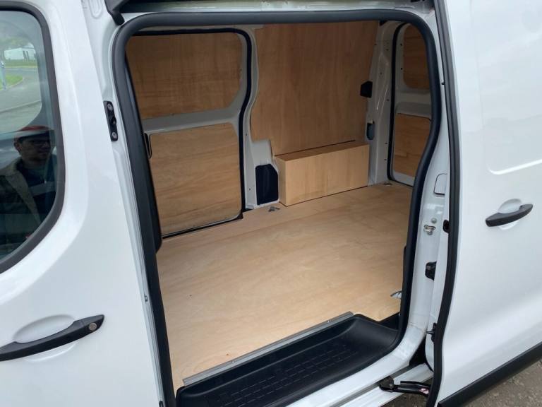 2023 73 PEUGEOT EXPERT 1.5 BLUEHDI 1000 PROFESSIONAL PREMIUM + NAV STANDARD 6DR 