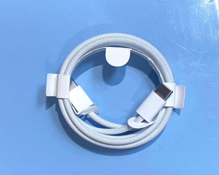 Genuine original charging cable 