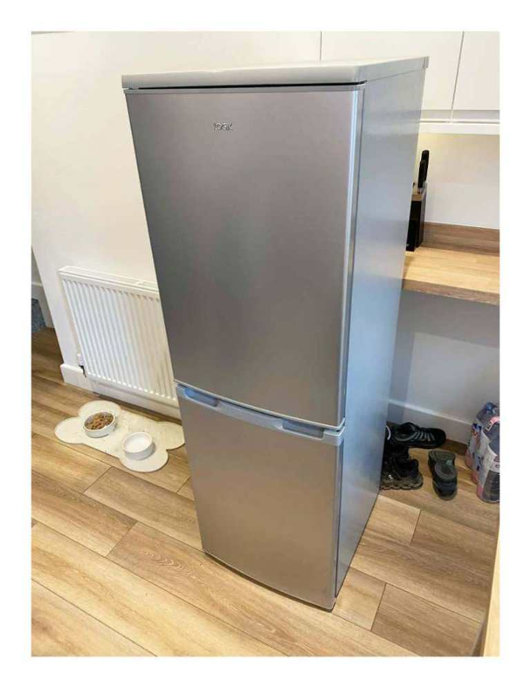 🧊 LOGIK 50/50 Fridge Freezer Silver Grey VGC Frost Free Kitchen Immediate Collection Great Harwood