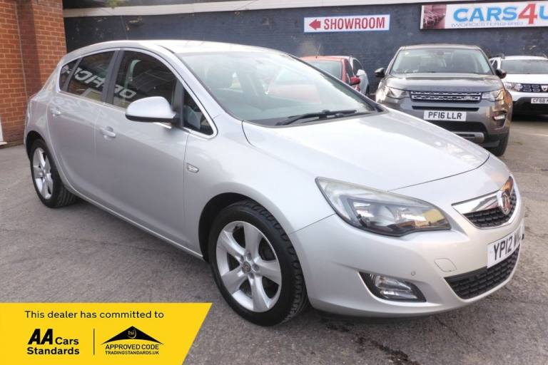 2012 Vauxhall Astra 1.6 16v SRi Hatchback 5dr Petrol Manual Euro 5 (115 ps) Hatchback Petrol Manual