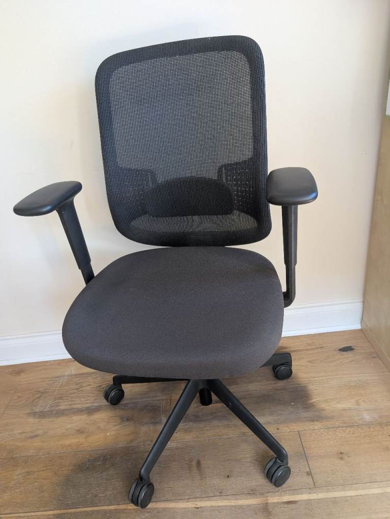 Orangebox Office Chair with Mesh Back – Black, Good Condition