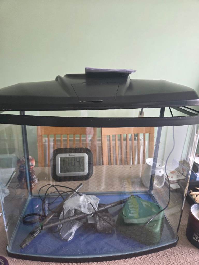 Fish Tank Aquarium with Lid and Accessories