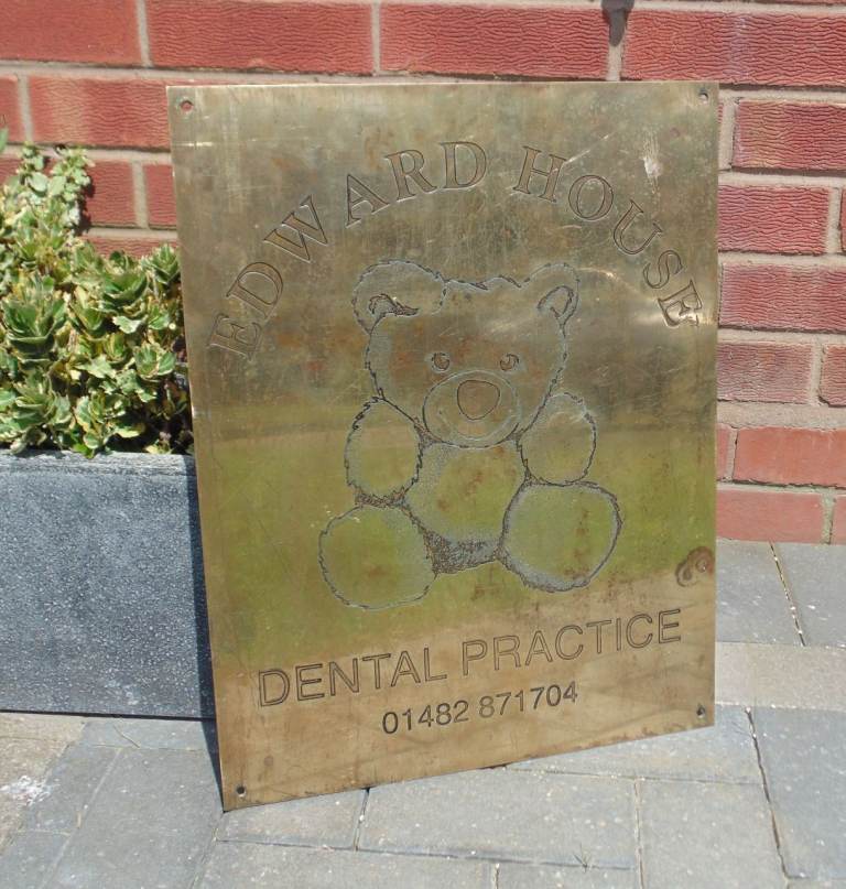 (#1644) brass childrens dentist dental sign  advertising (Pick up or post, Dy4 area)