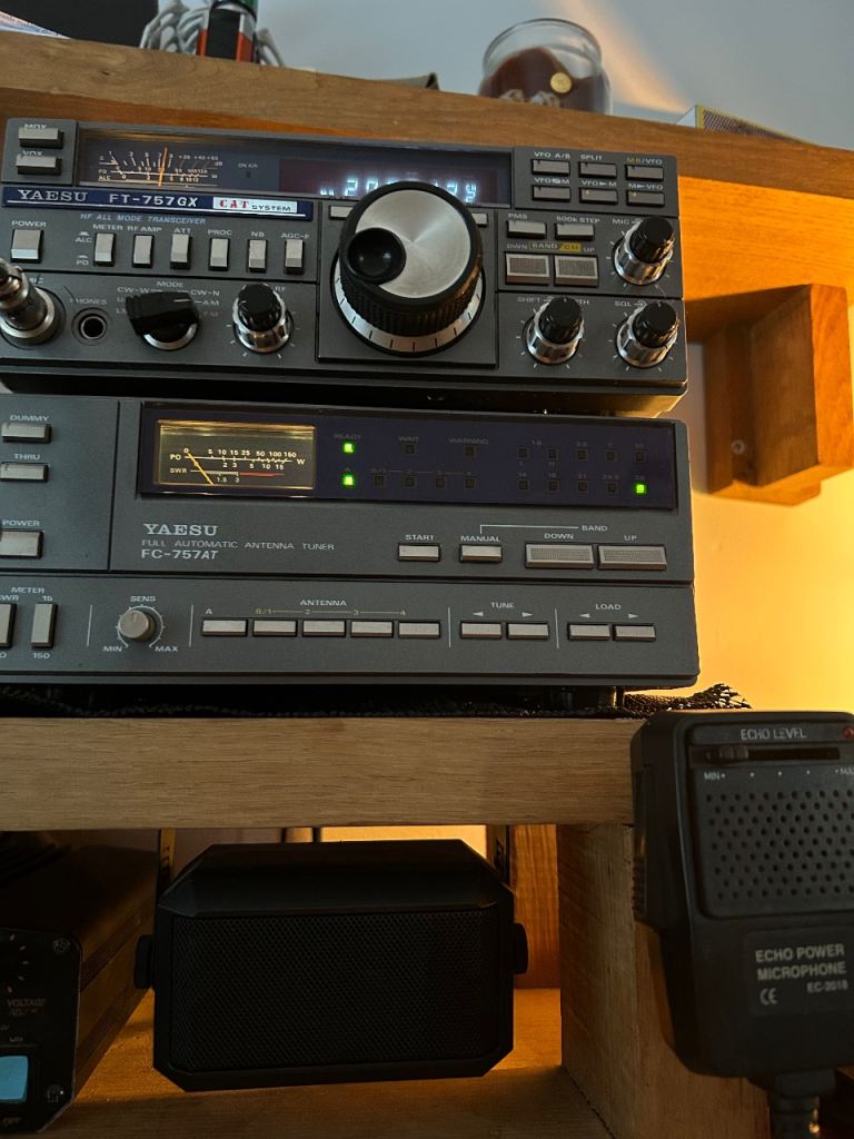 Yaesu ft 757 hf radio 