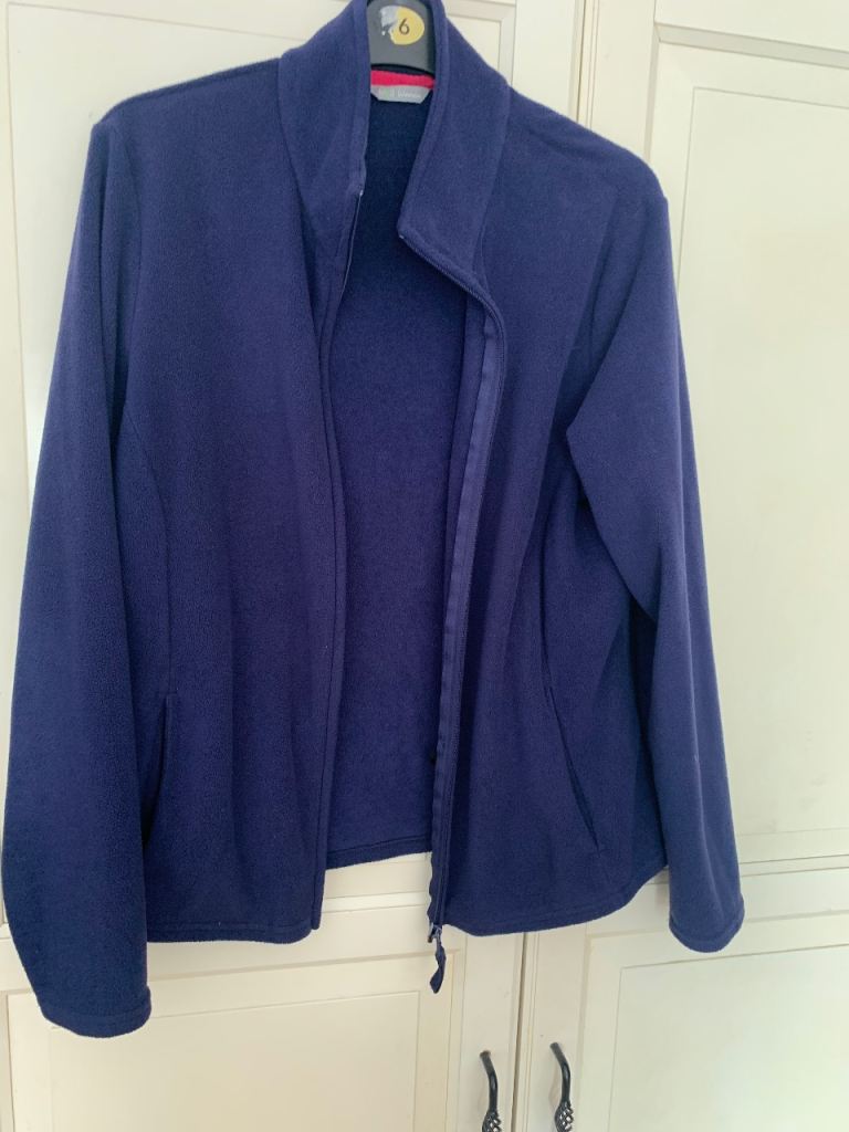 Fleece lady’s top