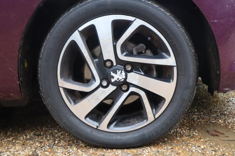 2015 Peugeot 108 1.2 VTi Allure 5dr HATCHBACK Petrol Manual