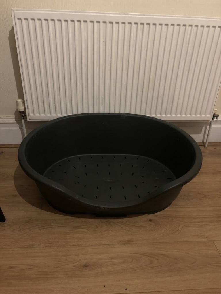 Large Oval Plastic Dog Bed - Dark Grey/Black