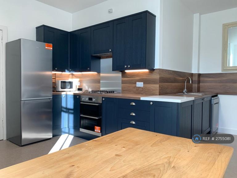 2 bedroom flat in Hart Street, Edinburgh, EH1 (2 bed) (#2755081)