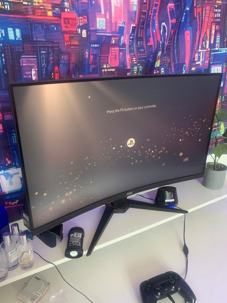AOC Curved Gaming Monitor – Good Condition