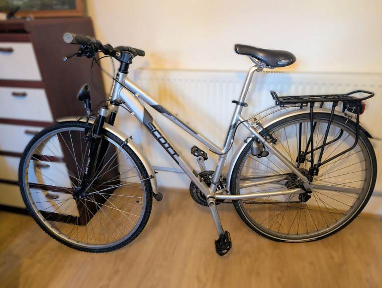 Scott Sonoma TR1 trekking bike low frame excellent condition