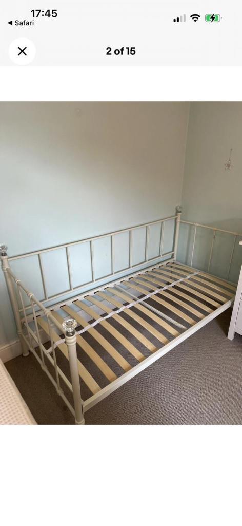 Day Bed, Princess pretty diamond style - Next, Great Condition