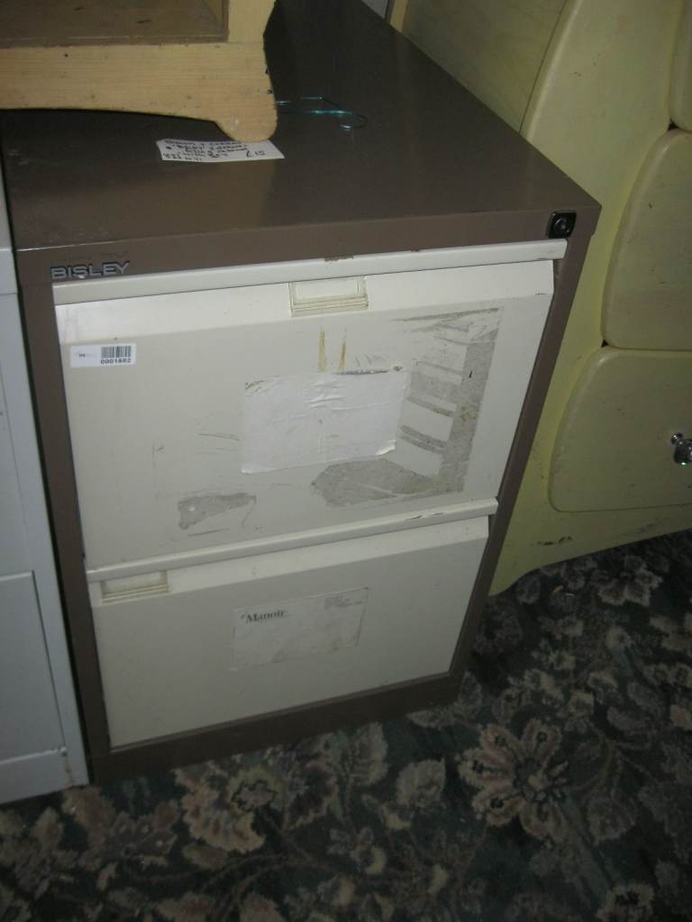 MODERN CREAM / BROWN 'BISLEY' 2 DEEP DRAWER FILING CABINET WITH KEY. DELIVERY AVAILABLE