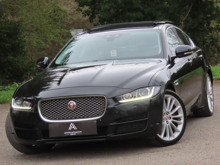2017 Jaguar XE 2.0d Portfolio Auto AWD Euro 6 (s/s) 4dr SALOON Diesel Automatic