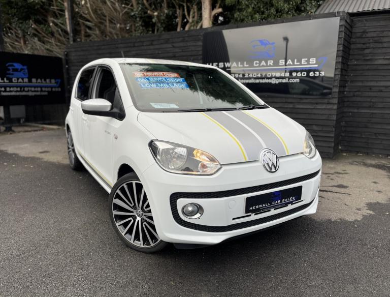 VOLKSWAGEN UP! 1.0 Street up! 2016
