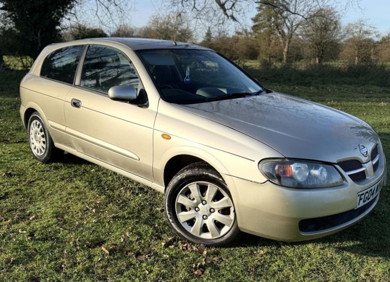 AUTOMATIC - LOW MILES - 1 YEARS MOT